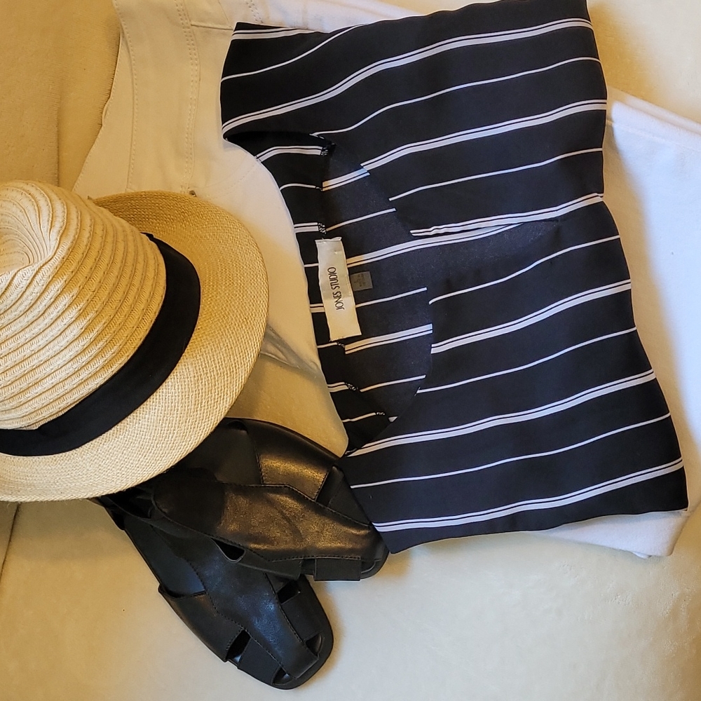 Sleeveless Black and White Top